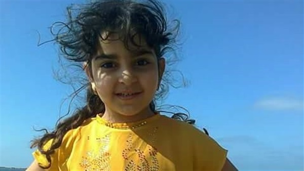 الطفلة جنى
