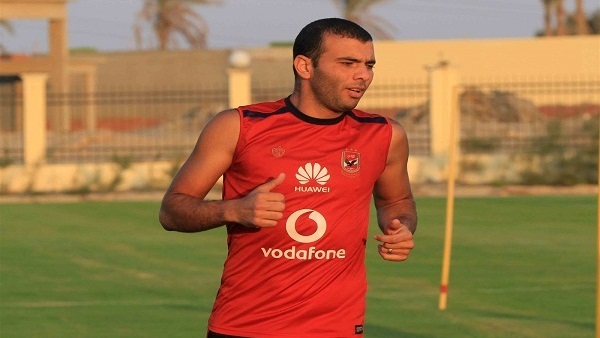عماد متعب مهاجم النادي