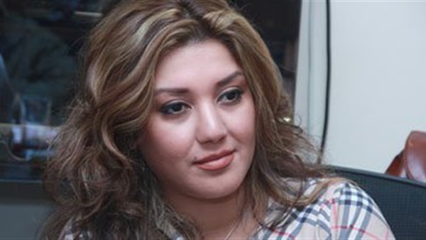 الفنانة شمس