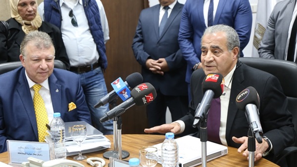 وزير التموين