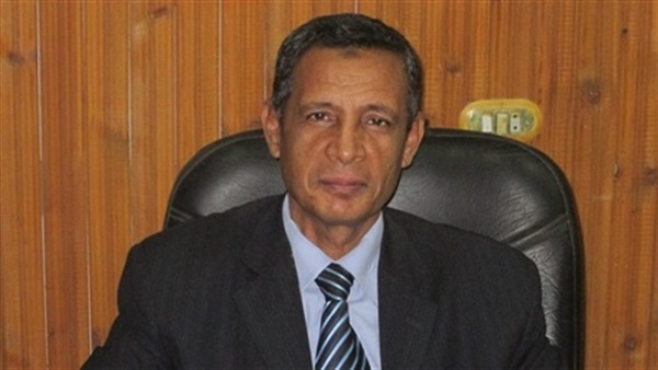 عادل عباس