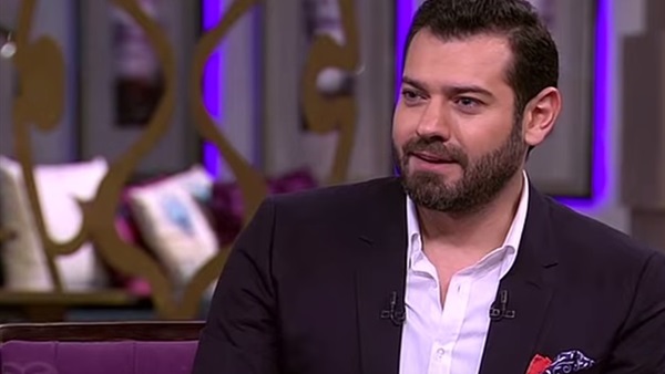  الفنان عمرو يوسف