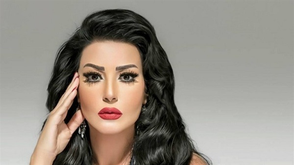 الفنانة سمية الخشاب