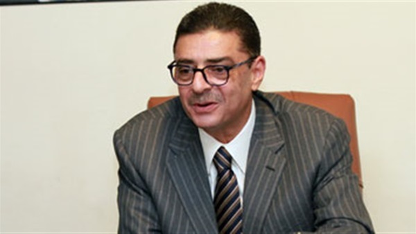 محمود طاهررئيس النادي