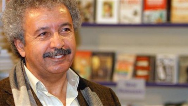 الكاتب الصحفي إبراهيم