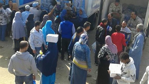 الجيش ينظم قافلة