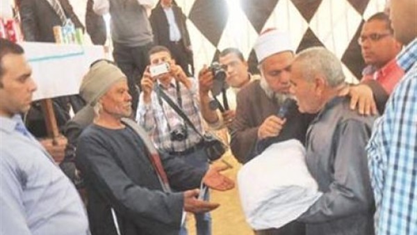 ”الكفن” ينهي خصومة