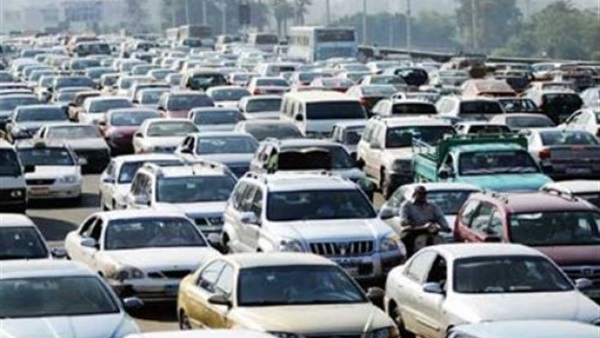 شلل مروري بطريق الواحات