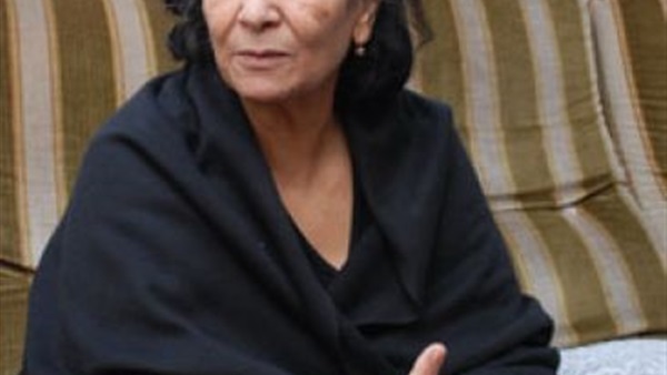 بالصور.. هاشتاج ”شاهندة