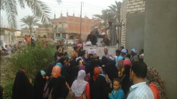 توزيع 1000 كرتونة