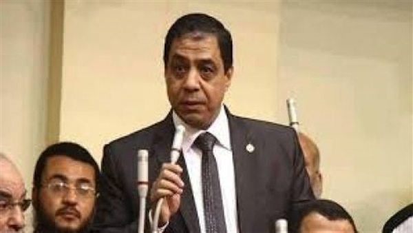 ”حافظ”: ”السيسي”