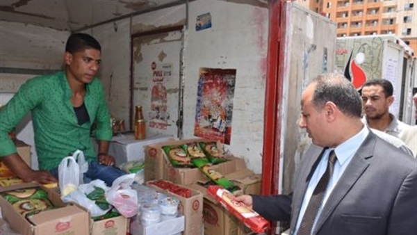 بالصور .. محافظ البحيرة