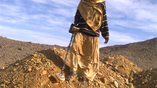 تننقيب عن الذهب فى