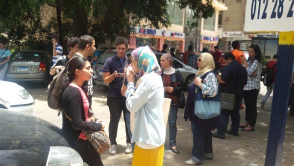 طلاب الثانوية العامة.