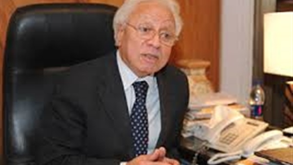 الدكتور شوقي السيد