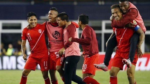 لاعب بيرو راؤول رويدياز