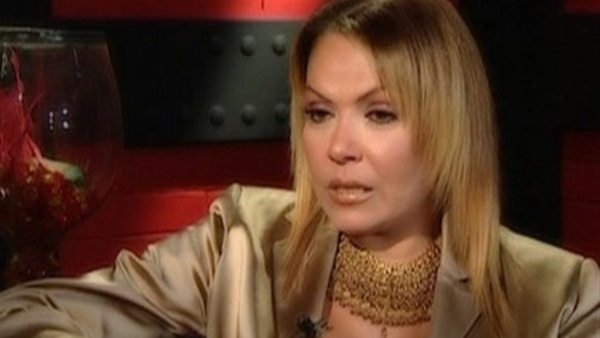 الفنانة لوسي