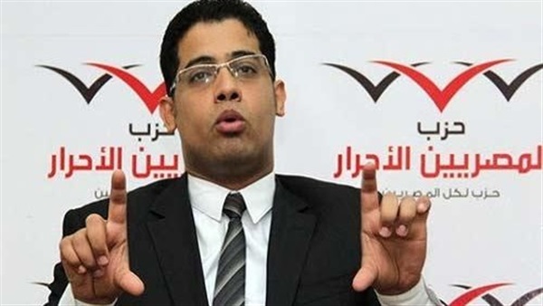 السياسي عماد رءوف