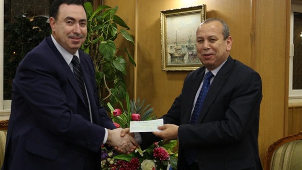 محافظ دمياط مع رئيس