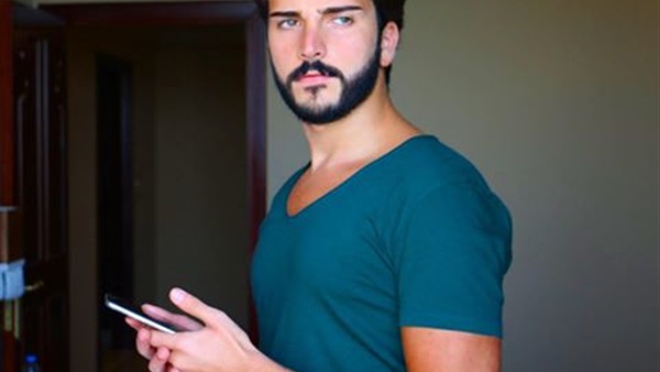 الممثل الشاب مهند