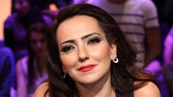 الفنانة أمل عرفة