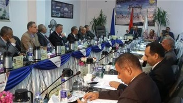 اجتماع رئيس جامعة