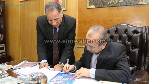 الدكتور إسماعيل عبد