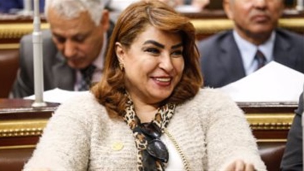 غادة عجمي