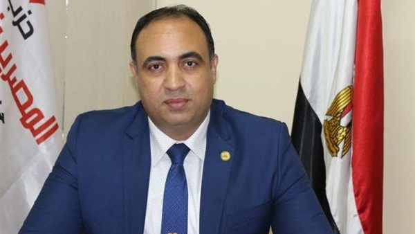النائب خالد عبد العزيز