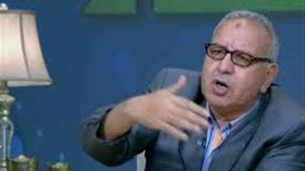الناقد الفني سمير