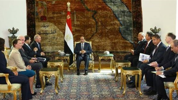 السيسي في لقاء وفد