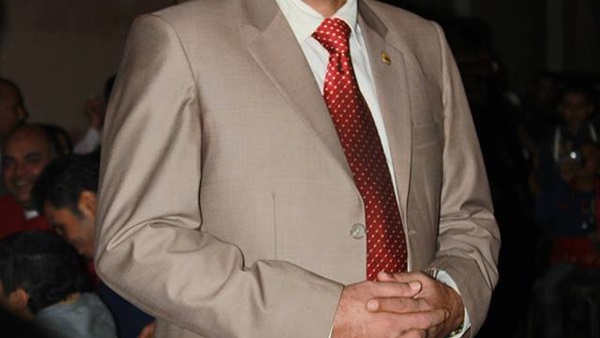 مجدي حسين مدير ادارة