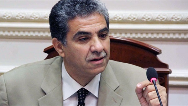الدكتور خالد فهمى