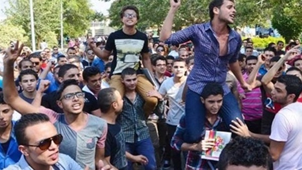 طلاب الثانوية العامة