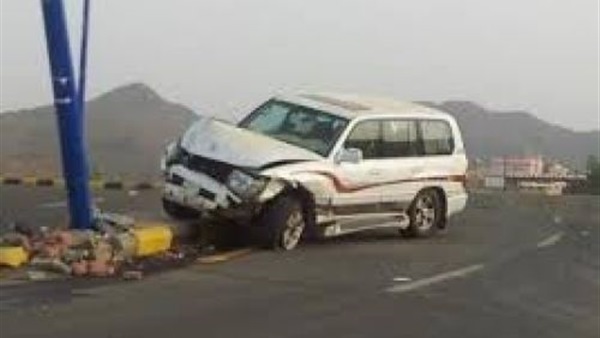 حادث تصادم بعمود
