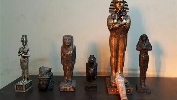 تماثيل آثرية