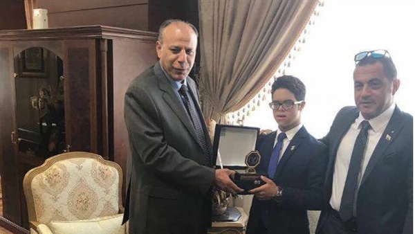 اثناء تكريم محمد