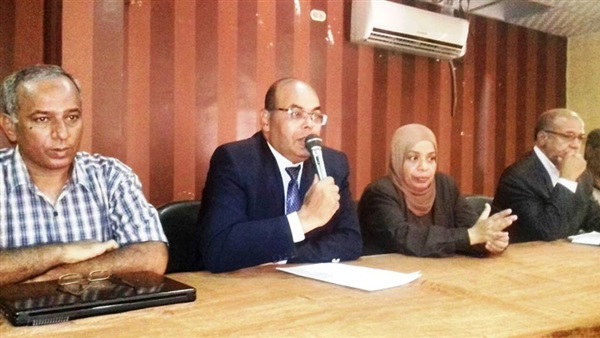 جانب من الندوة