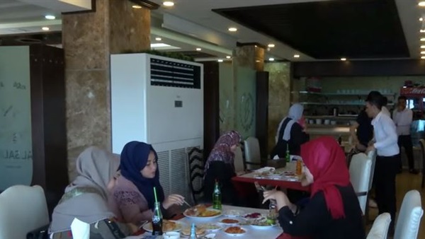 مطعم