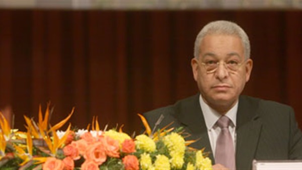 الدكتور هاني هلال