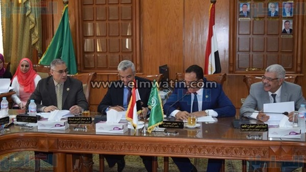 الدكتور معوض الخولي