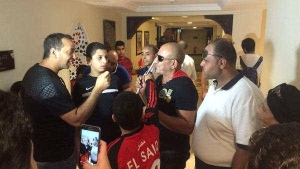 محمد لطفي بفندق الإقامة