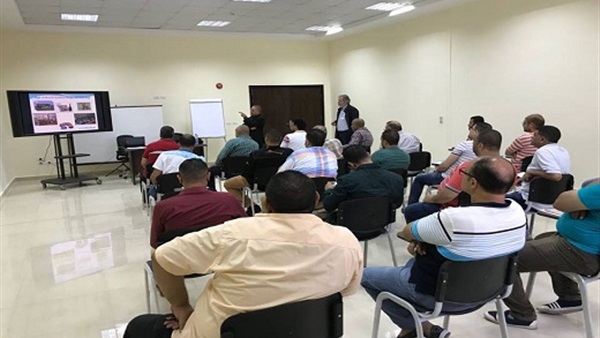 دورة مشروعات متوسطة