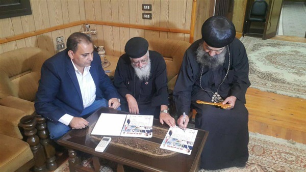 أثناء التوقيع على