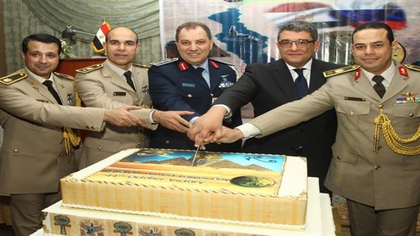 أعضاء المكتب خلال