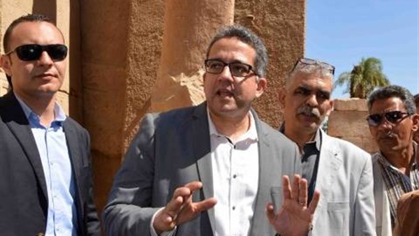 وزير الأثار