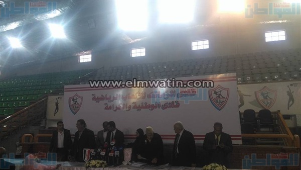 مرتضي منصور أثناء
