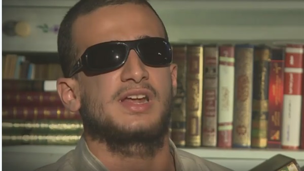 الكفيف المبصر