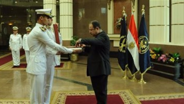 وزير الداخلية