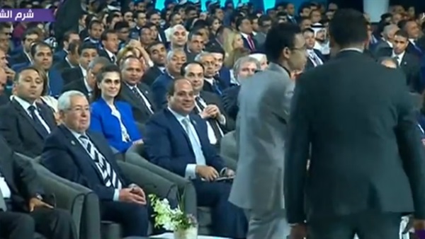 الشاب